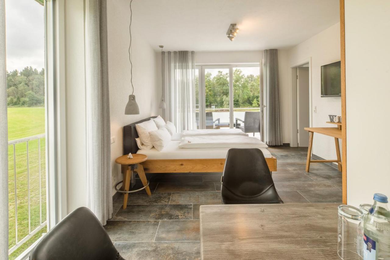 Hotel Hofgut Tiergarten アウレンドルフ エクステリア 写真